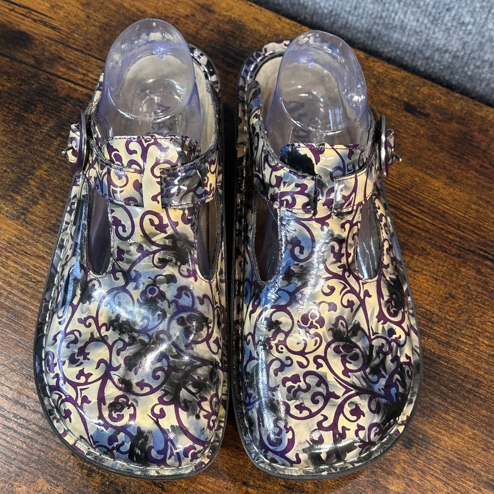 Alegria Clogs Sz 41 Purple Scroll Patent Leather Whimsical Boho Workwear Artsy - Picture 5 of 9
